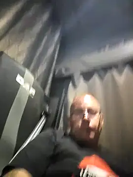 alle2121 live sex cam