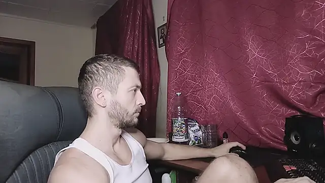 333Alone_in_theDark777's cam snapshot