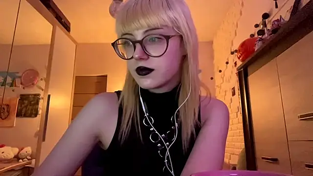 EffacedScan's cam snapshot