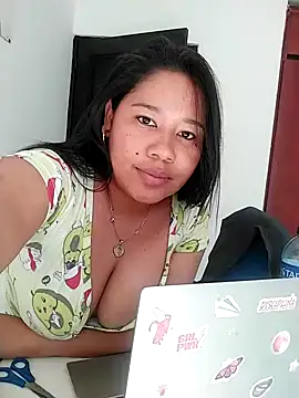 Sarahy-'s cam snapshot