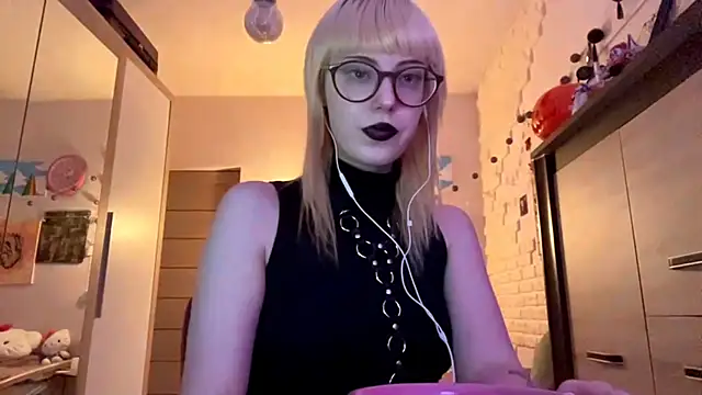 EffacedScan's cam snapshot