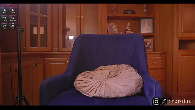 _srerotic live sex cam