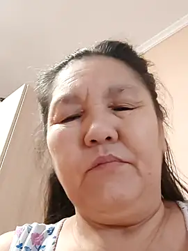 Zulfiya_Bruce's cam snapshot