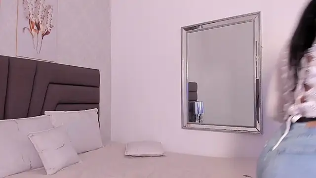 Sofi_Perez_'s cam snapshot