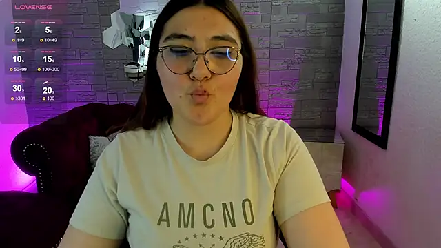 conniejames_m's cam snapshot