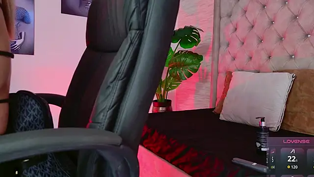 Nataly_lblanck's cam snapshot