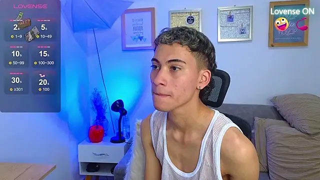 yulian_vasquez's cam snapshot