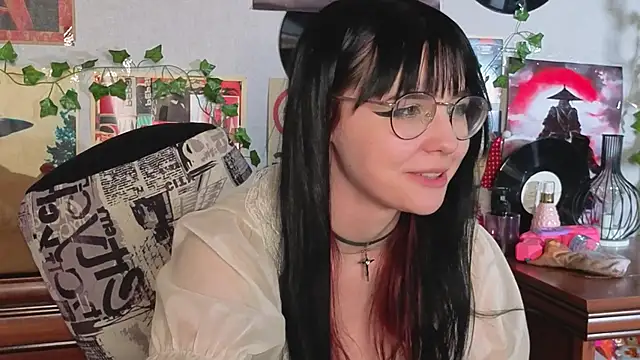 BereniceBattersby live sex cam