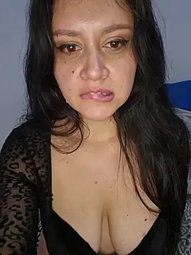 lombarlana-89 live sex cam