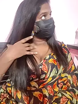 Keerthee_'s cam snapshot