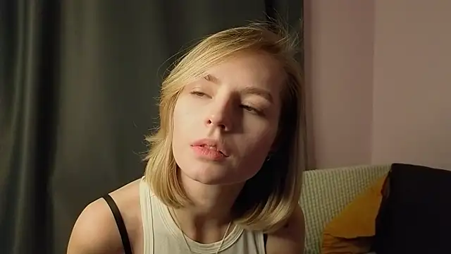 BaileyBernos's cam snapshot