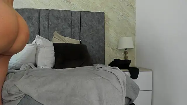 lola__sweetx live sex cam