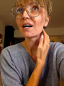 MissMialicious live sex cam