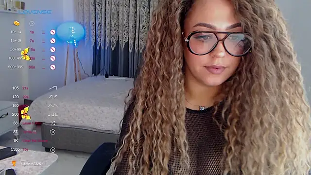 _Just_a_queen_3 live sex cam