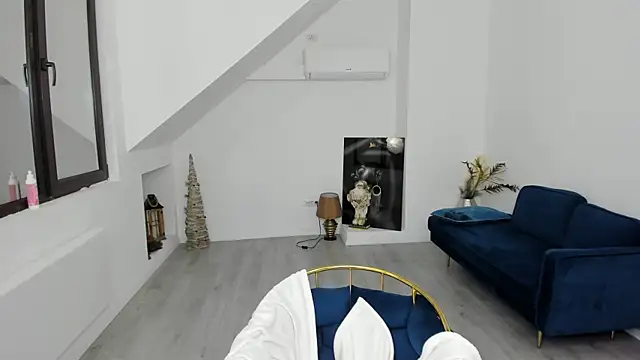 Ranya_Evy's cam snapshot