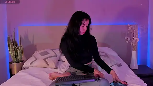 MiissBombom's cam snapshot