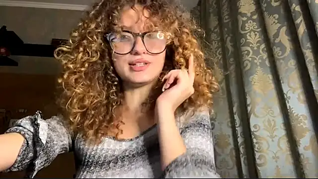 BrocadedEmulsion's cam snapshot