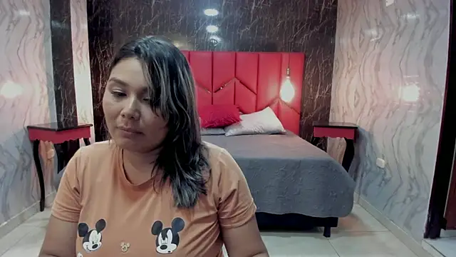 LatinaHoleQueen's cam snapshot