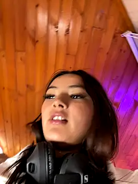 Camila18_pinkkk's cam snapshot