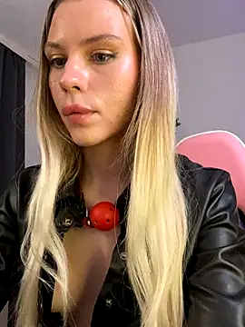 MistressMommyKate's cam snapshot