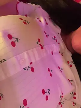 OnlyRima's cam snapshot