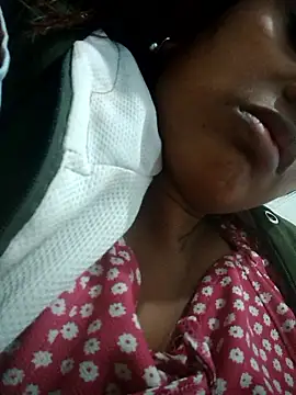 hotshreya69's cam snapshot