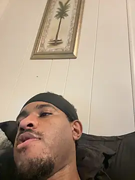 playboyy20's cam snapshot