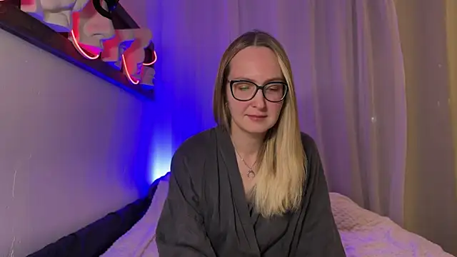 KiraxFate's cam snapshot