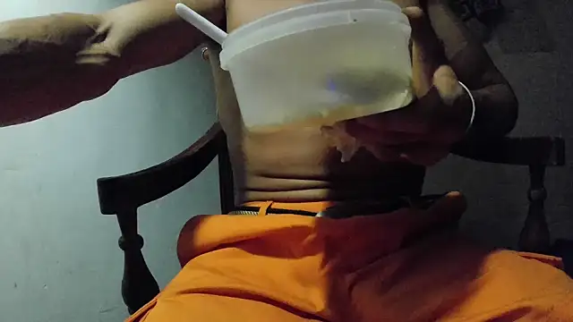 crazylatinguyy's cam snapshot