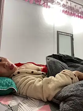 pitty_mymi's cam snapshot