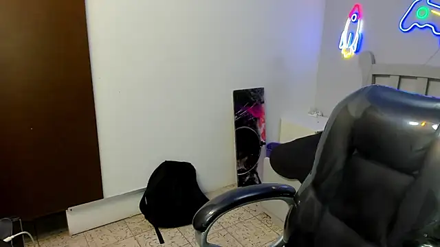 StiwenTwink's cam snapshot