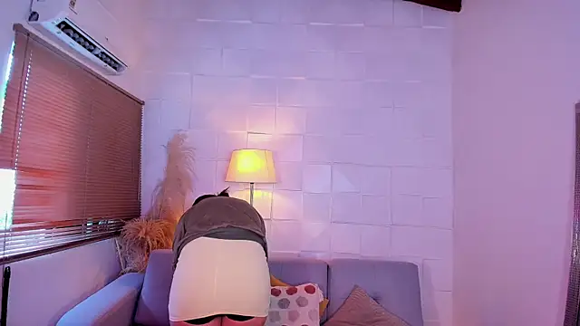 KassMonroe live sex cam