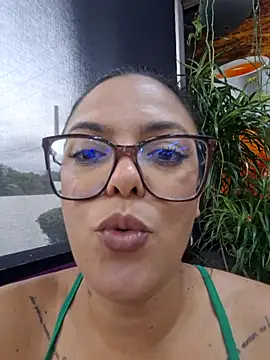 LiviaTavares_123's cam snapshot