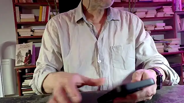 yvanbonar's cam snapshot