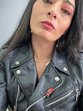 _Bella-Office1 live sex cam