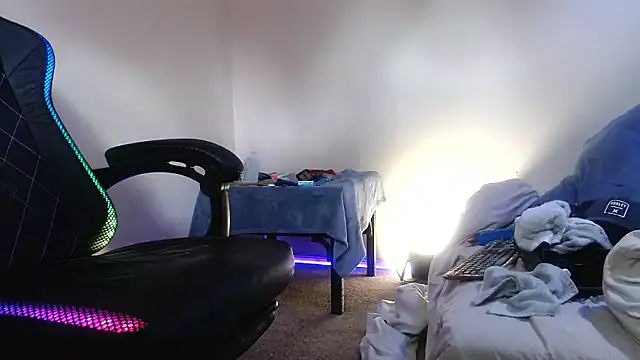 TypicalDepot5's cam snapshot