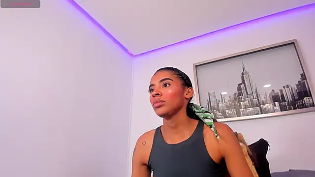 sarah_ashbourne's cam snapshot