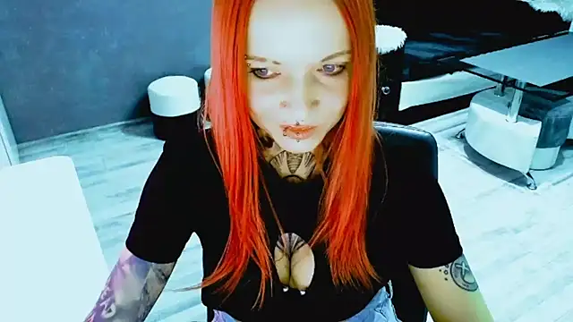 InesGold's cam snapshot