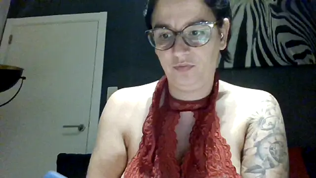 hottyFcup's cam snapshot