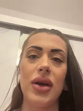 Barbie_1312's cam snapshot