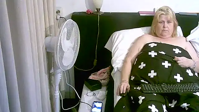 Sylviastar46's cam snapshot