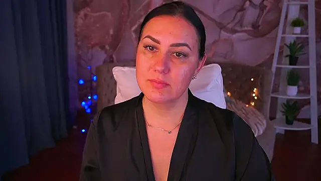 VelvetLuck's cam snapshot