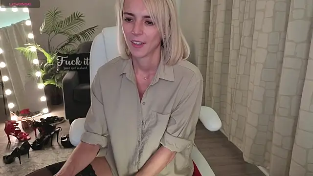 YourMarthaMayer live sex cam