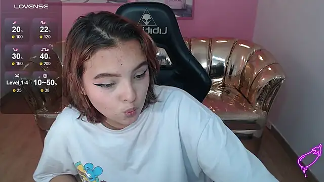 mia_foster_t's web cam