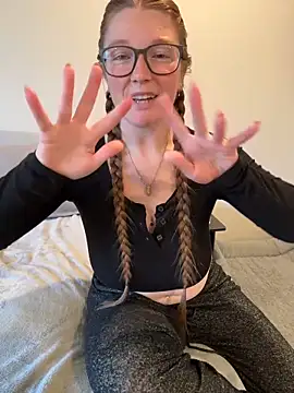 PussiesnCream_'s cam snapshot