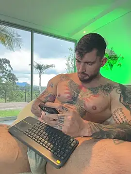 DimitriSullivan_'s cam snapshot