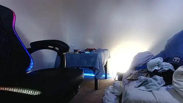 TypicalDepot5's cam snapshot