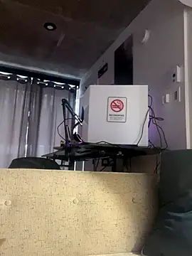 elliepixie's cam snapshot