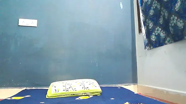 SassyWildCouple live sex cam