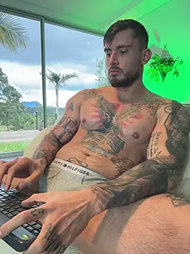 DimitriSullivan_'s cam snapshot